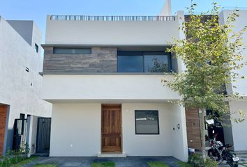 Casa en condominio en  Paseo Del N, Bosques Vallarta, Zapopan, Jalisco, 45222, Mex