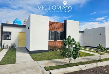 Casa en  Calle Issac Newton, Ciudad De Villa De Álvarez, Villa De Álvarez, Colima, 28989, Mex