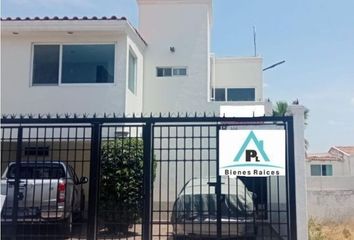 Casa en  Camino Real De Carretas 385, Milenio Tercera Sección, Santiago De Querétaro, Querétaro, 76060, Mex