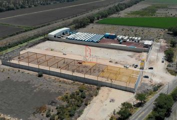 Nave en  Puente Colorado, Apaseo El Grande