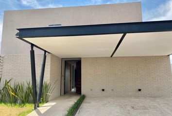 Casa en  Privada San Vicente, Lomas Del Campanario Iii, Santiago De Querétaro, Querétaro, 76146, Mex