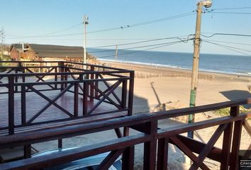 Casa en  Avenida Costanera, Villa Gesell, Provincia De Buenos Aires, Arg