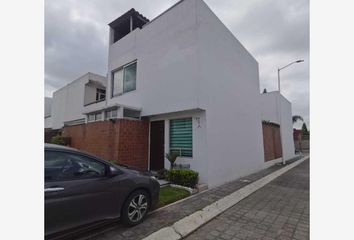 Casa en fraccionamiento en  Circuito De Las Flores, Terra Residencial, San Juan Cuautlancingo, Cuautlancingo, Puebla, 72704, Mex