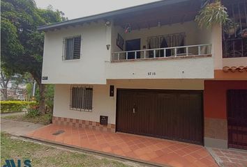 Casa en  Santa Mónica, Medellín