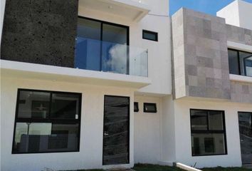 Casa en  Calle Salto Del Moro, Campestre, La Antigua Juriquilla, Querétaro, 76224, Mex