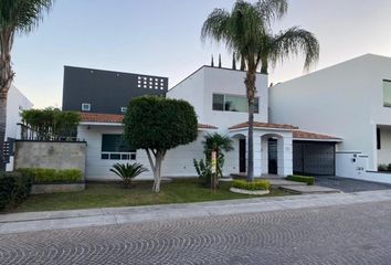 Casa en  Fraccionamiento Cumbres Del Lago, Municipio De Querétaro