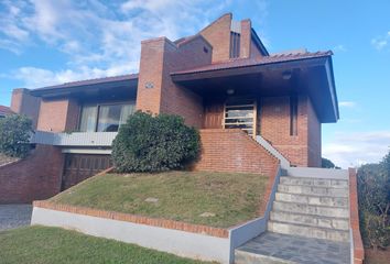 Casa en  Barrio Cerrado Costa Esmeralda, Pinamar