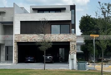 Casa en  Calle Cristal De Roca, Los Cristales, Monterrey, Nuevo León, 64990, Mex