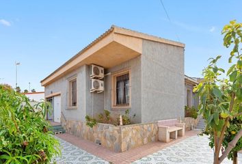 Chalet en  Distrito 1 - Centro - El Chaparral, Torrevieja