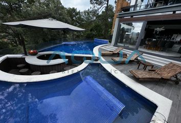 Casa en condominio en  Calle Ruta Del Lago 220-238, Avándaro, Valle De Bravo, México, 51200, Mex