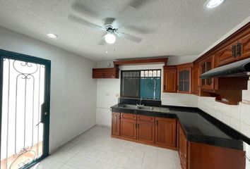 Casa en  Calle 12, Vista Alegre Norte, Mérida, Yucatán, 97130, Mex