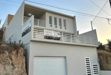 Casa en  Calle Duraznos 533-591, Lomas De Valle Verde, Ensenada, Baja California, 22810, Mex