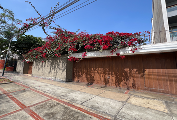 Casa en  Santiago De Surco, Lima