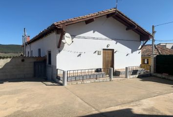 Chalet en  Nogales De Pisuerga, Palencia Provincia