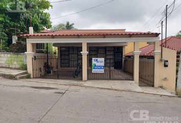 Casa en  La Puerta, Cerro Azul, Cerro Azul, Veracruz