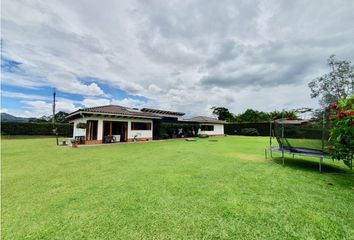 Villa-Quinta en  La Ceja, Antioquia