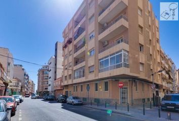 Apartamento en  Distrito 2 - Urbanizaciones - Los Naúfragos, Torrevieja