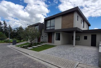 Casa en  Tumbaco, Quito