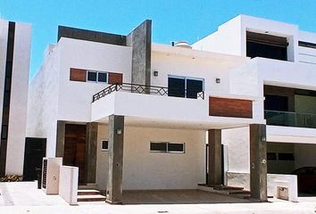 Casa en  Marina Mazatlán, Mazatlán