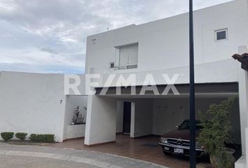 Casa en condominio en  El Pueblito Centro, Corregidora, Querétaro