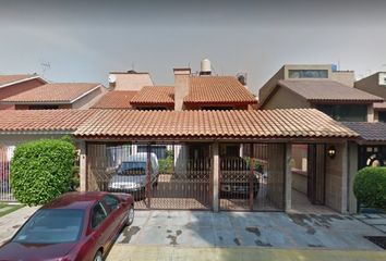 Casa en  San Pedro Zacatenco, Gustavo A. Madero