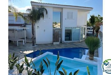 Chalet en  Empuriabrava, Girona Provincia