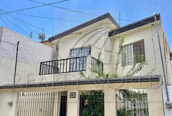 Casa en  Sabinitas, Guadalupe, Nuevo León