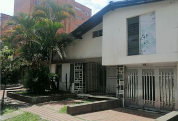 Casa en  Conquistadores, Medellín