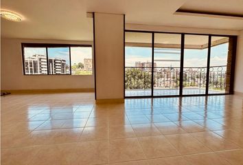 Apartamento en  Los Andés B, Cali