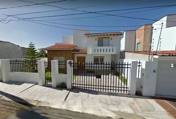 Casa en  Colonia Jurica, Municipio De Querétaro