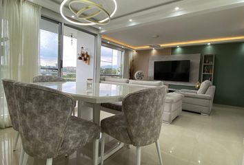 Apartamento en  Ciudad Jardín, Cali