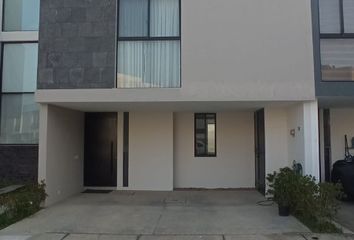 Casa en  La Venta Del Astillero, Zapopan, Jalisco