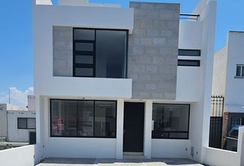 Casa en  Calle Mirador Del Lago, Altamira Residencial, El Marqués, Querétaro, 76246, Mex