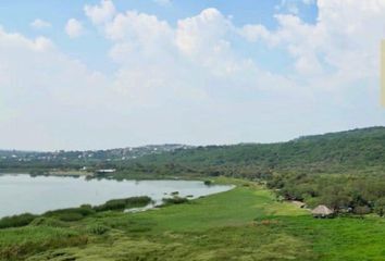 Lote de Terreno en  Pueblo Cajititlán, Tlajomulco De Zúñiga