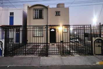 Casa en  Conquistadores, Santiago De Querétaro, Municipio De Querétaro