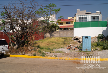 Lote de Terreno en  Lomas De Ahuatlan, Cuernavaca, Morelos
