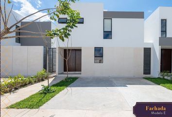 Casa en condominio en  Calle 18 108-108, Cholul, Mérida, Yucatán, 97305, Mex