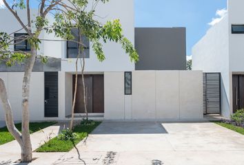 Casa en condominio en  Carretera Sitpach - Cholul, Sitpach, Mérida, Yucatán, 97305, Mex