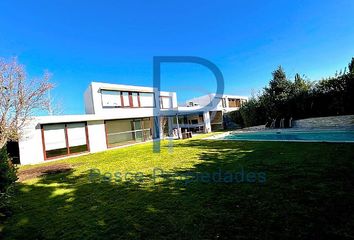 Casa en  Lo Barnechea, Provincia De Santiago