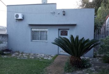 Casa en  Castelar, Partido De Morón