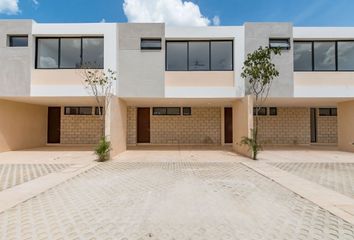 Casa en  X Canatún, Mérida, Yucatán, Mex