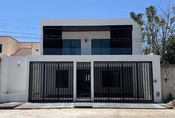 Casa en  Calle 23-b, Cholul, Mérida, Yucatán, 97305, Mex