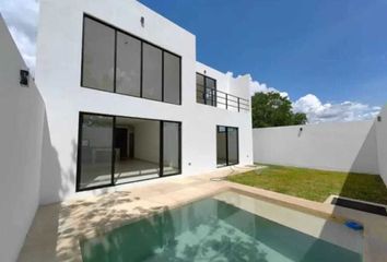 Casa en  Calle 65, Cholul, Mérida, Yucatán, 97306, Mex