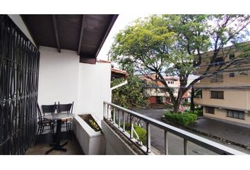 Casa en  La Ámerica, Medellín