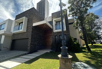 Casa en  Avenida Acueducto Luis Donaldo Colosio Murrieta, Pontevedra, Zapopan, Jalisco, 45116, Mex