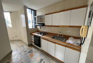 Apartamento en  Centenario, Cali