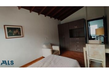 Casa en  La Ámerica, Medellín