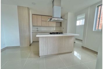 Apartamento en  La Castellana, Medellín