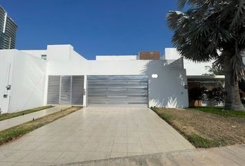 Casa en  Fraccionamiento Altabrisa, Mérida, Mérida, Yucatán