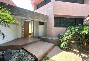 Casa en  Jardines De Acapatzingo, Cuernavaca, Morelos